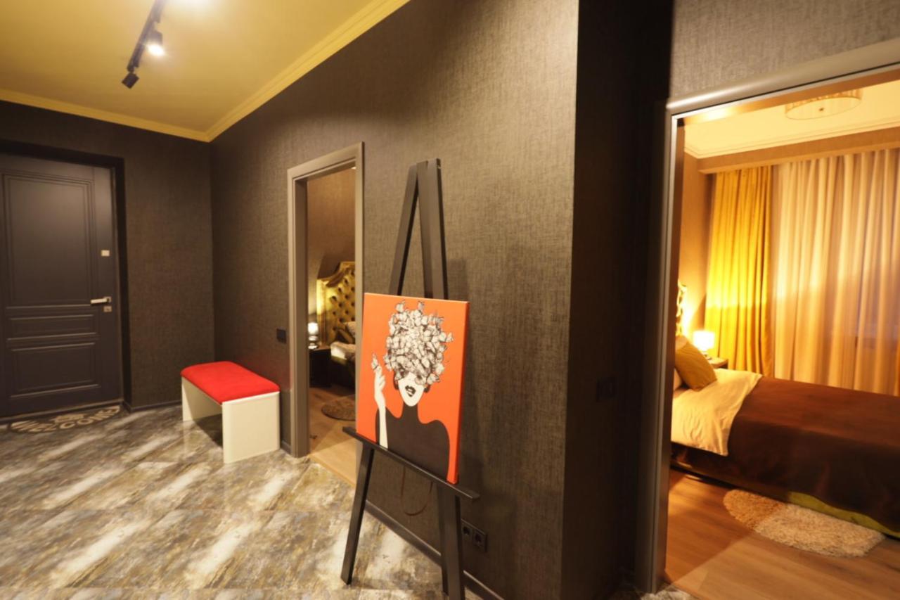 Apartments Lux In City Center Λβιβ Εξωτερικό φωτογραφία