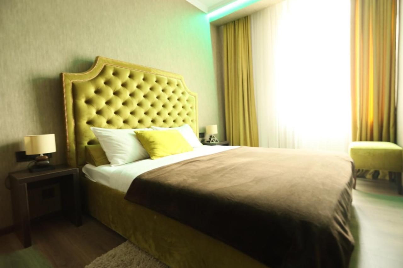 Apartments Lux In City Center Λβιβ Εξωτερικό φωτογραφία