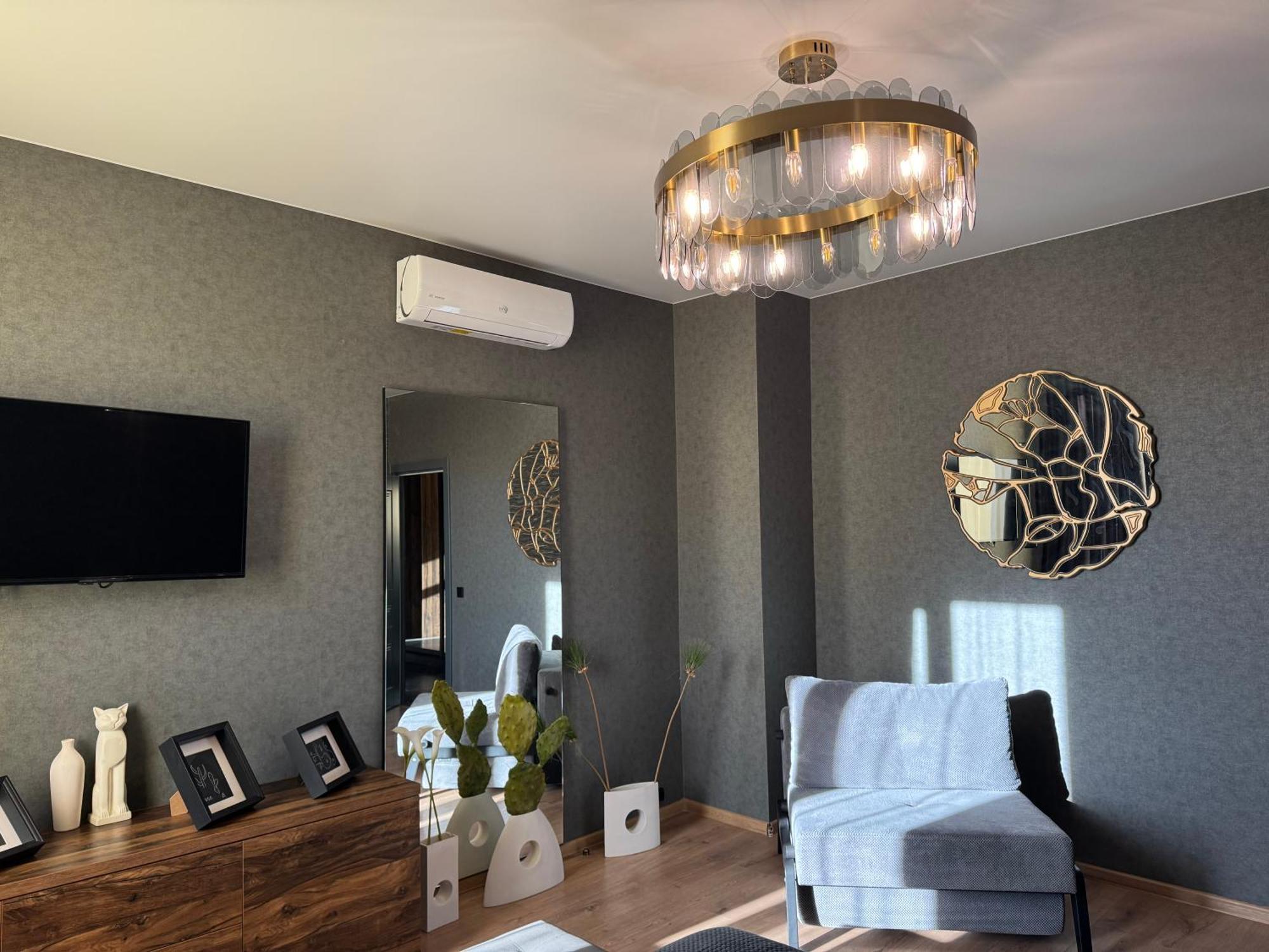 Apartments Lux In City Center Λβιβ Εξωτερικό φωτογραφία